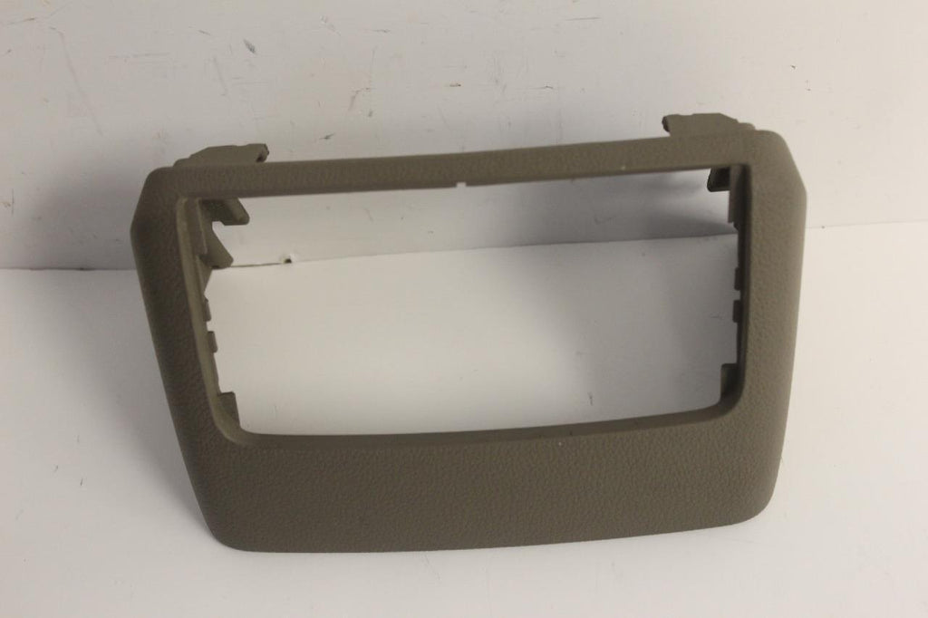 2007-2010  AUDI Q7 REAR CENTER CONSOLE AIR VENT TRIM