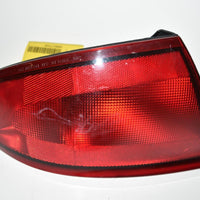 1997-2004 BUICK REGAL DRIVER LEFT SIDE REAR TAIL LIGHT 28505 - BIGGSMOTORING.COM