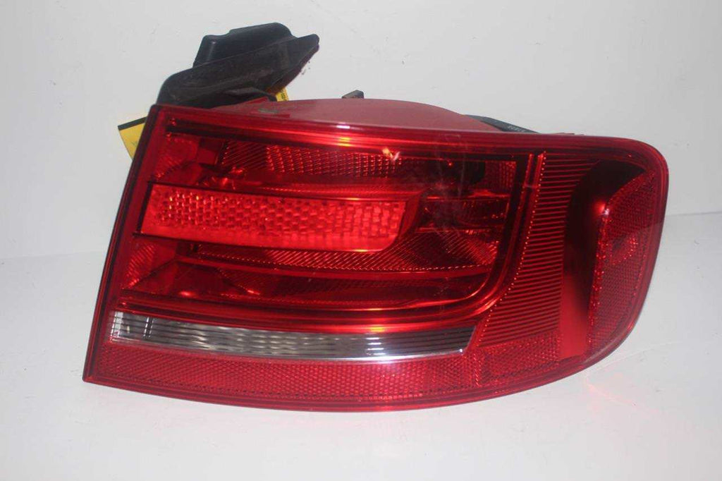 2009-2012 AUDI A4 RIGHT PASSENGER SIDE REAR TAIL LIGHT  28869