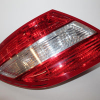 2009-2011 MERCEDES BENZ C300 W204 DRIVER LEFT SIDE REAR TAIL LIGHT 30054