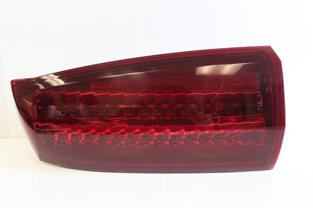 2005-2007 CADILLAC STS DRIVER SIDE BRAKE TAIL LIGHT 16532681 - BIGGSMOTORING.COM