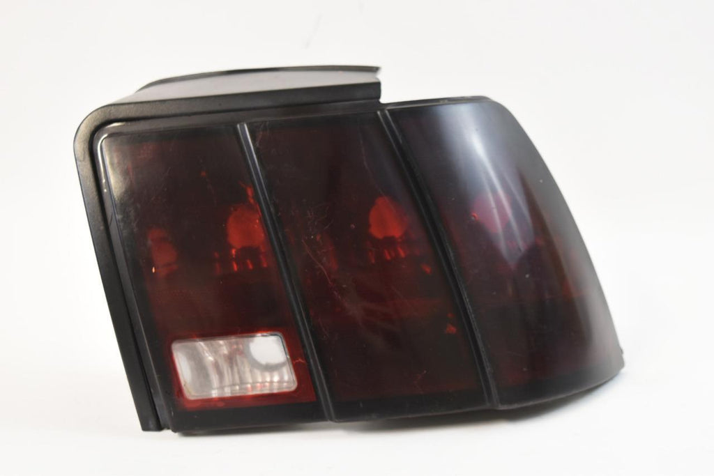 1998-2004 FORD MUSTANG PASSENGER RIGHT SIDE REAR TAIL LIGHT XR33-13B504 - BIGGSMOTORING.COM