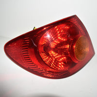 2004-2008 TOYOTA COROLLA DRIVER LEFT SIDE REAR TAIL LIGHT 28669 - BIGGSMOTORING.COM