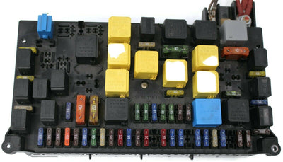 1998-2005  Mercedes Benz ML320 Main Fuse Box Relay Module 163 545 00 05 - BIGGSMOTORING.COM