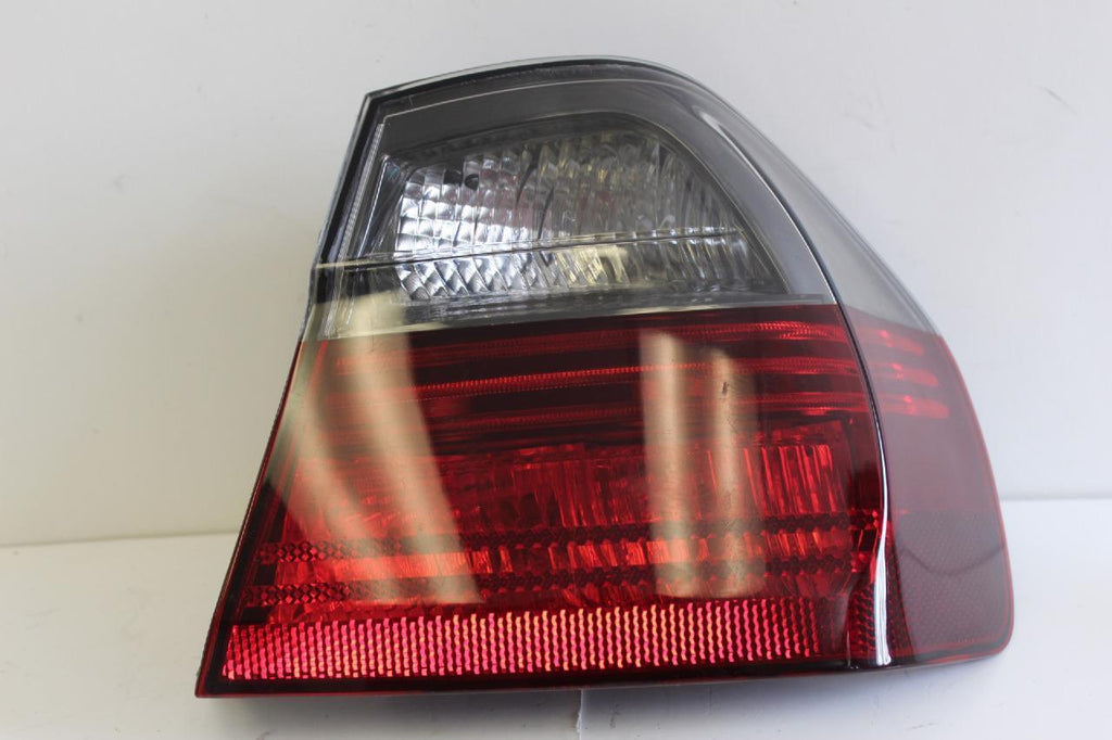 2006-2008 BMW 335i PASSENGER SIDE AFTER MARKET REAR TAIL LIGHT - BIGGSMOTORING.COM